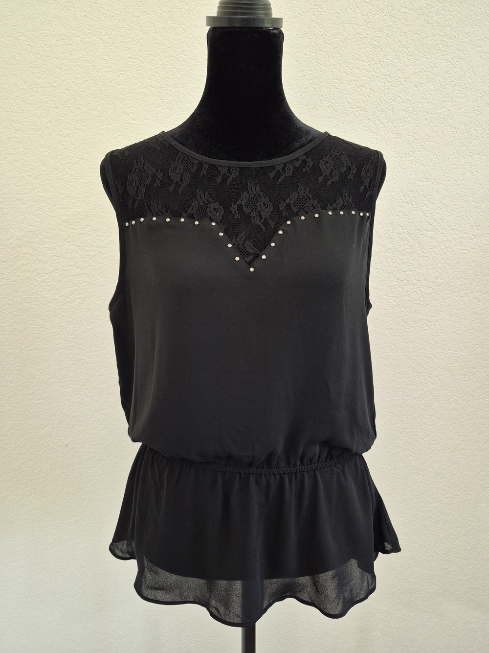 Black Lace-Detail Sleeveless Peplum Top